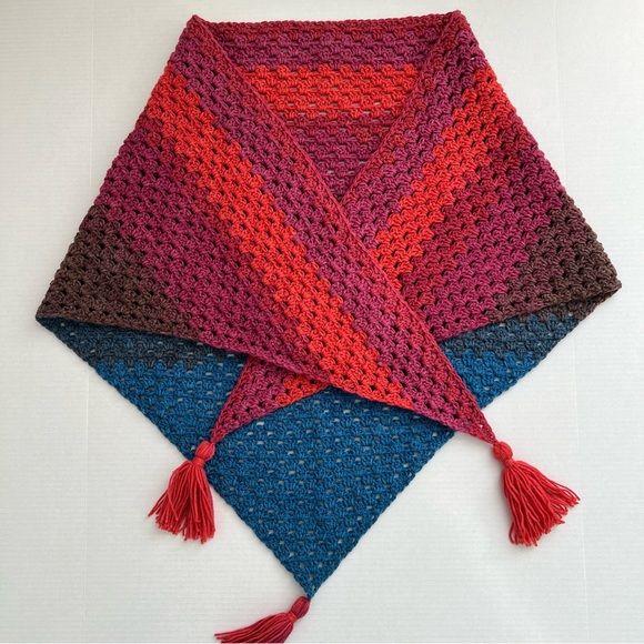 Handmade Crochet Boho Shawl Cape Wrap Scarf NWT - Picture 2 of 9